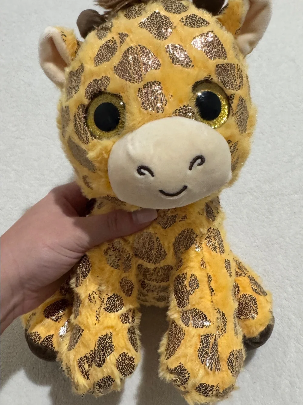 Hug Me 10 Inch Giraffe Plush Big Glitter Eyes Soft Stuffed Animal